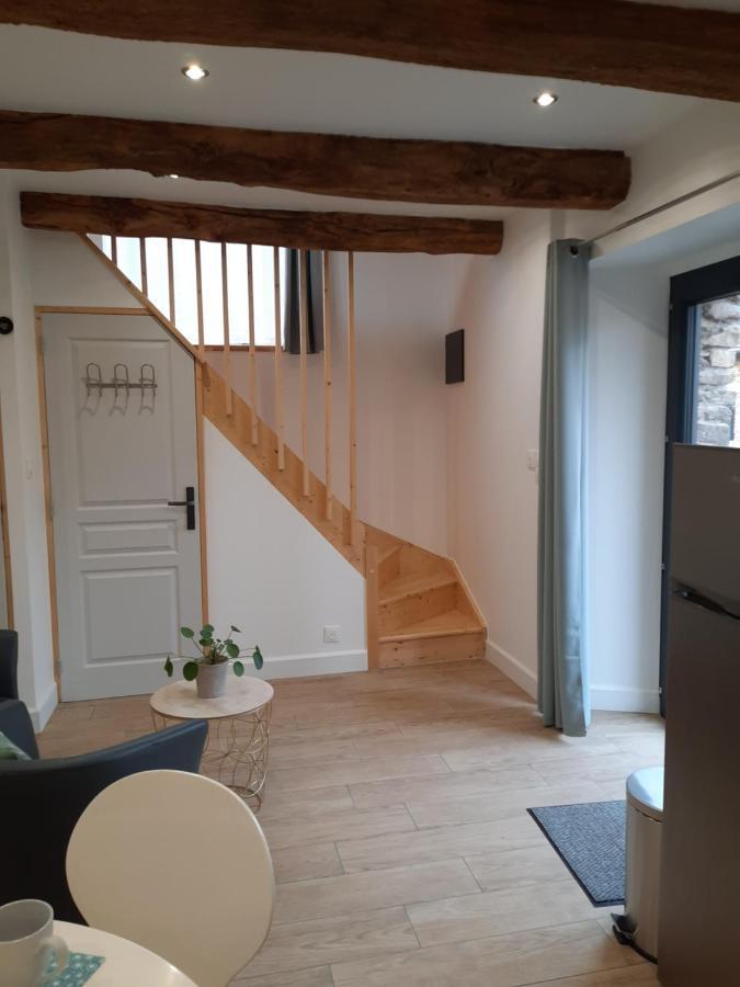 A La Memoire De Merlin & Spa Saint-Malon-sur-Mel エクステリア 写真