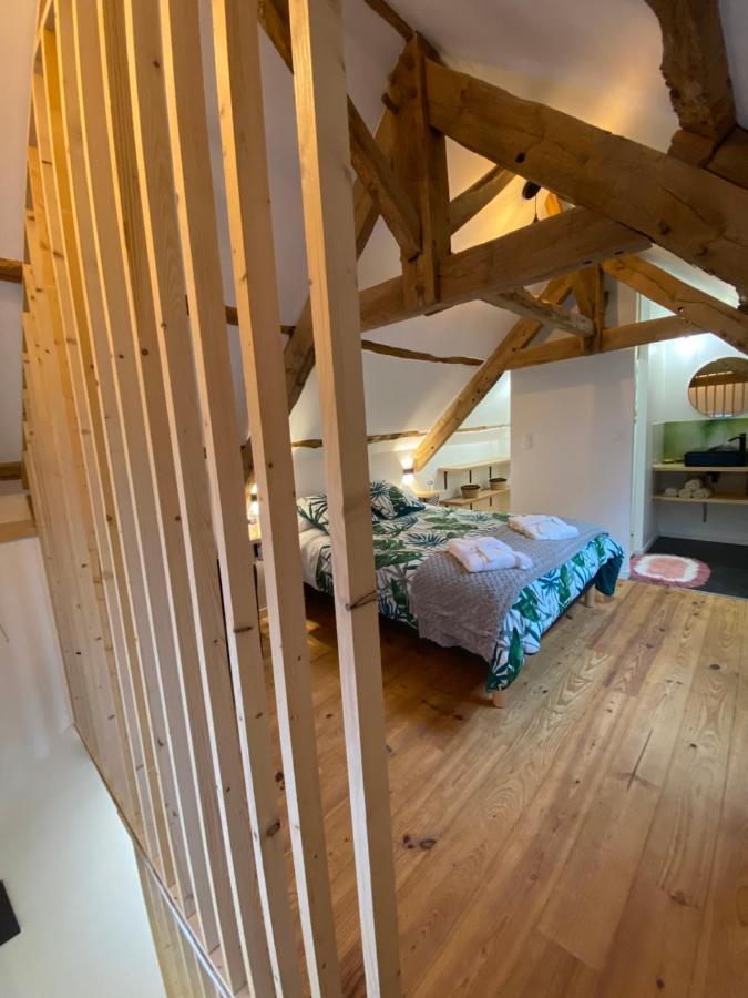 A La Memoire De Merlin & Spa Saint-Malon-sur-Mel エクステリア 写真